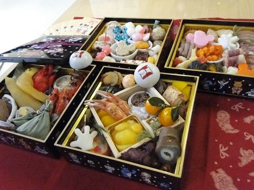 おせち ディズニーファンタジーショップ周年セットは味もお重もスペシャルでした 22おせちガイドby暮らし通